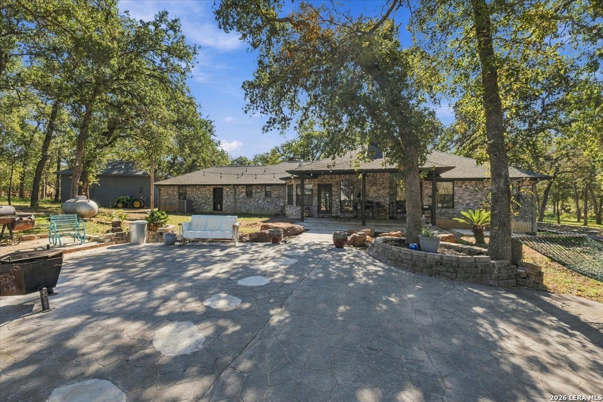202 Oak Bend Drive La Vernia TX 78121