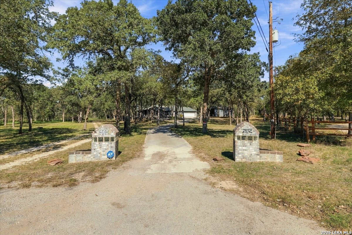 202 Oak Bend Drive La Vernia TX 78121