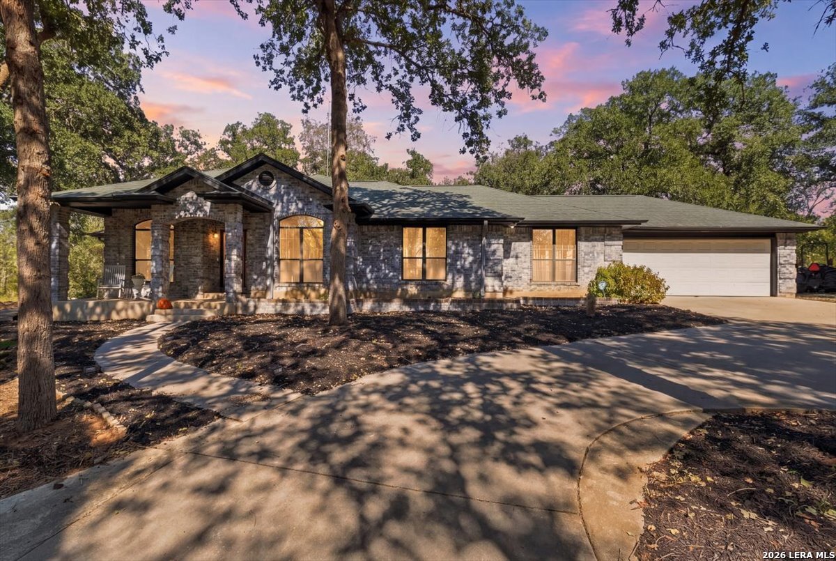 202 Oak Bend Drive La Vernia TX 78121