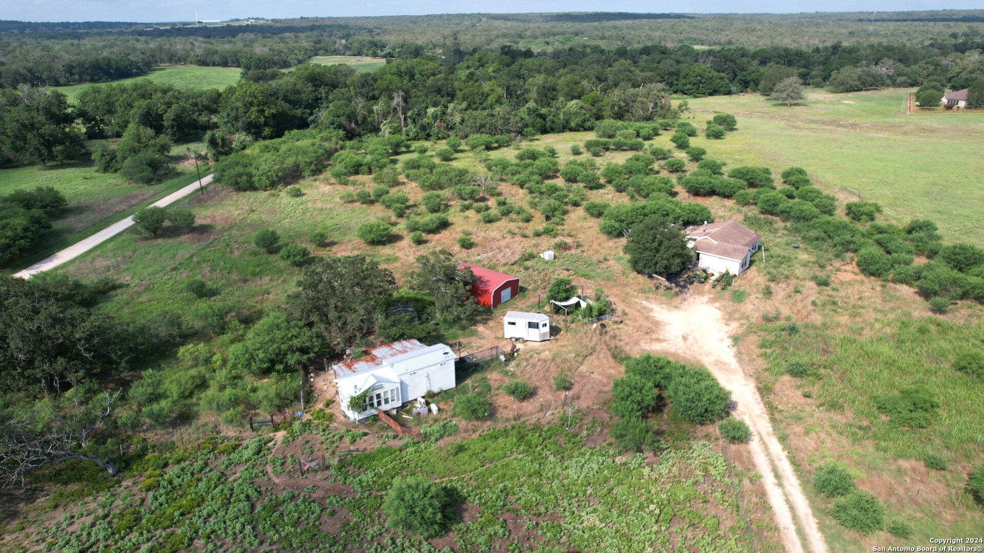 1090 Appling Road Kingsbury TX 78638