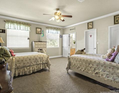 26147 Wood Chuck San Antonio TX 78260