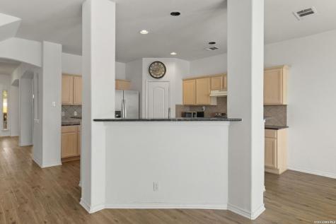 910 Thomas Ridge San Antonio TX 78251