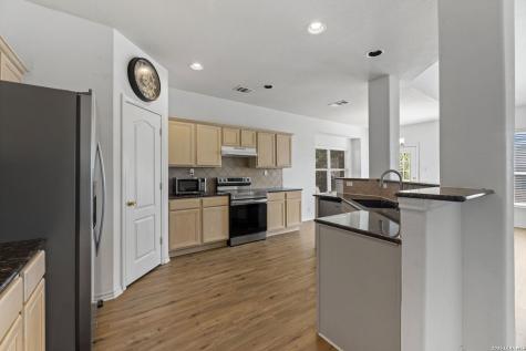 910 Thomas Ridge San Antonio TX 78251
