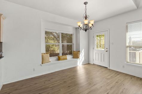 910 Thomas Ridge San Antonio TX 78251