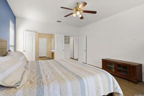 910 Thomas Ridge San Antonio TX 78251