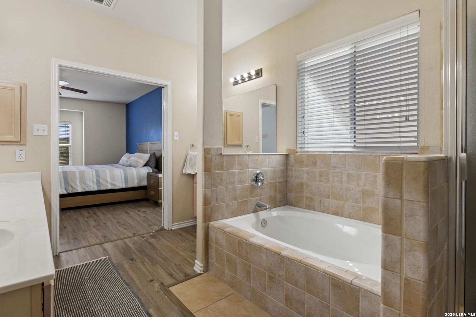 910 Thomas Ridge San Antonio TX 78251
