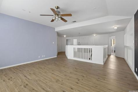 910 Thomas Ridge San Antonio TX 78251