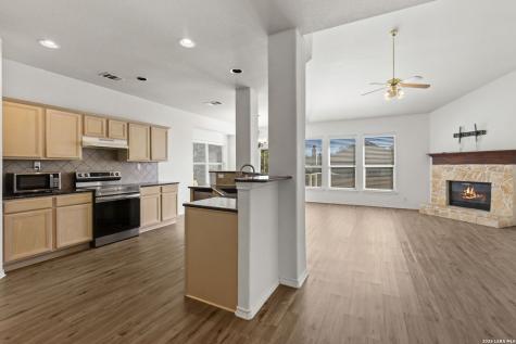 910 Thomas Ridge San Antonio TX 78251