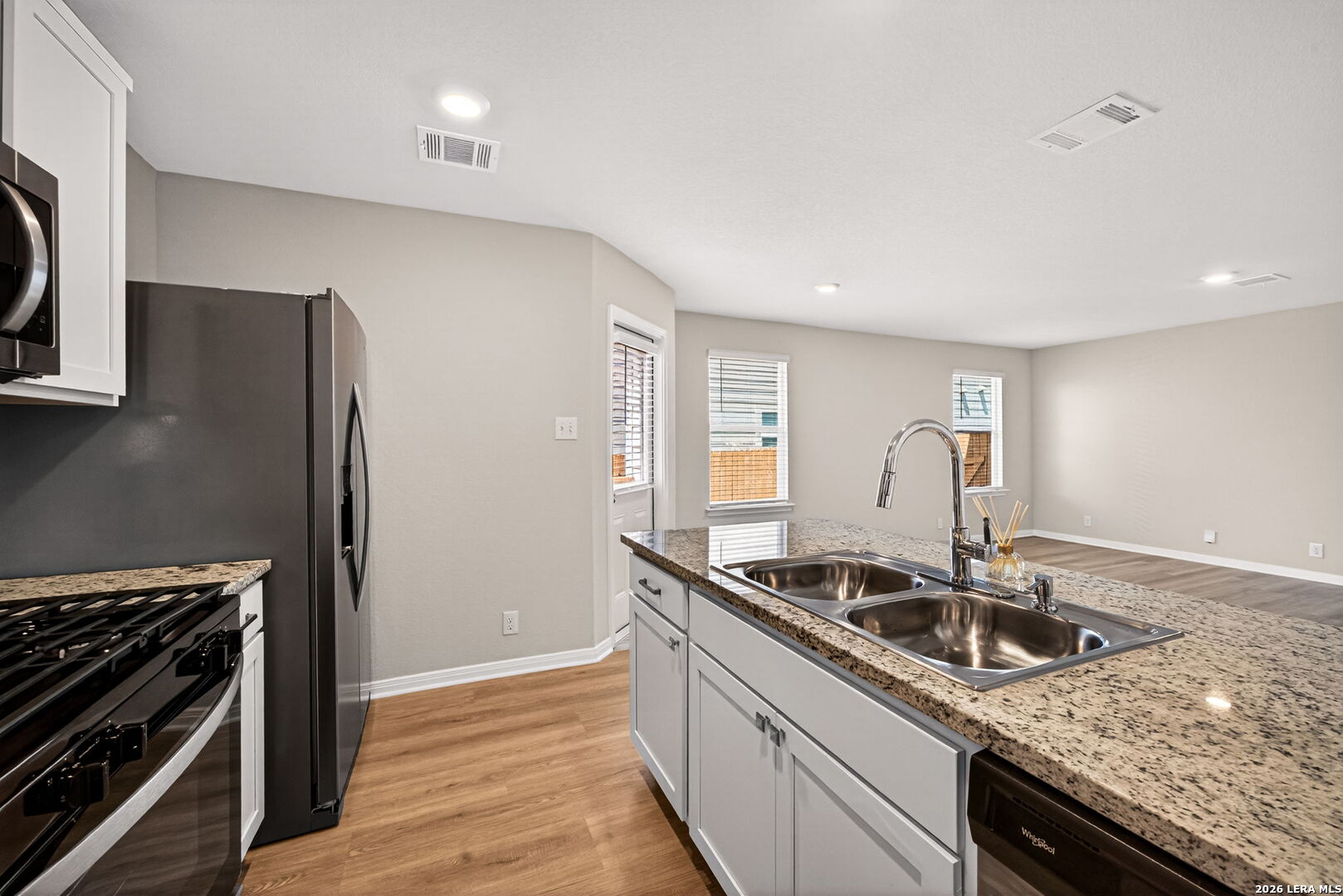 1138 Barn Swallow Way San Antonio TX 78253