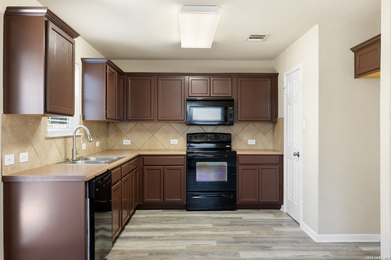 2116 Sinclair New Braunfels TX 78130