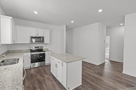 8232 Smithers Avenue San Antonio TX 78252