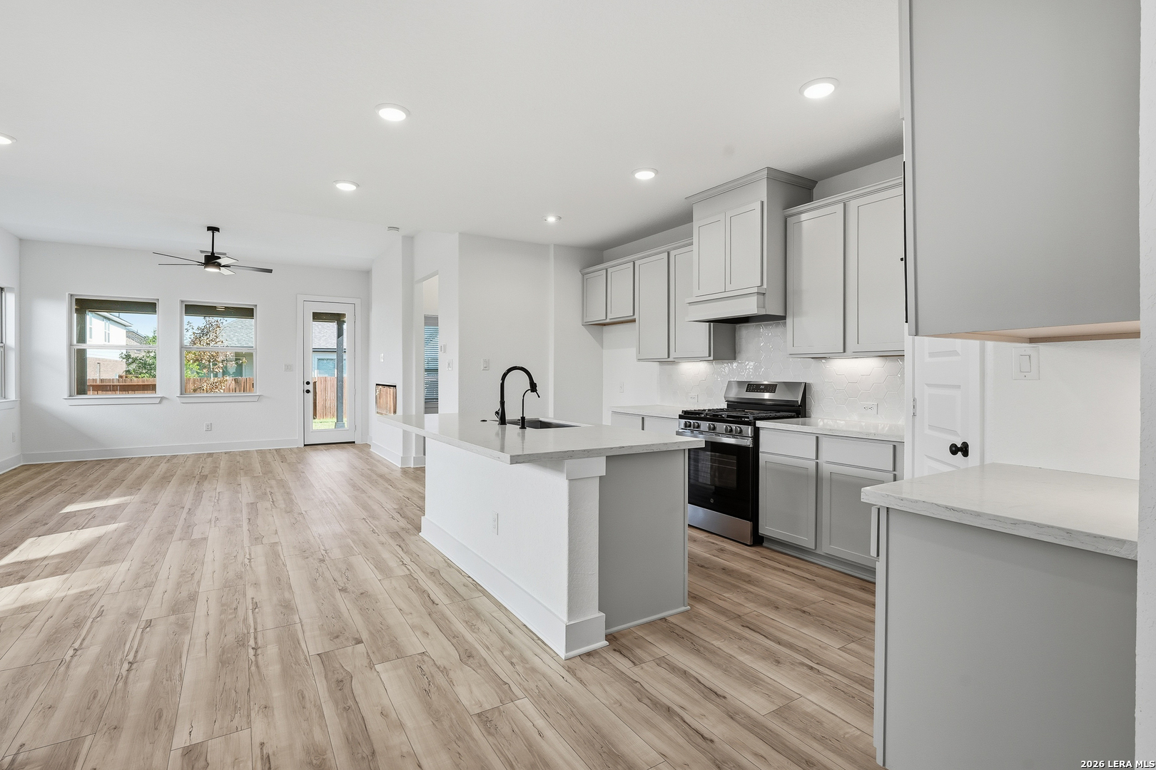 12427 Aurora Basin San Antonio TX 78254