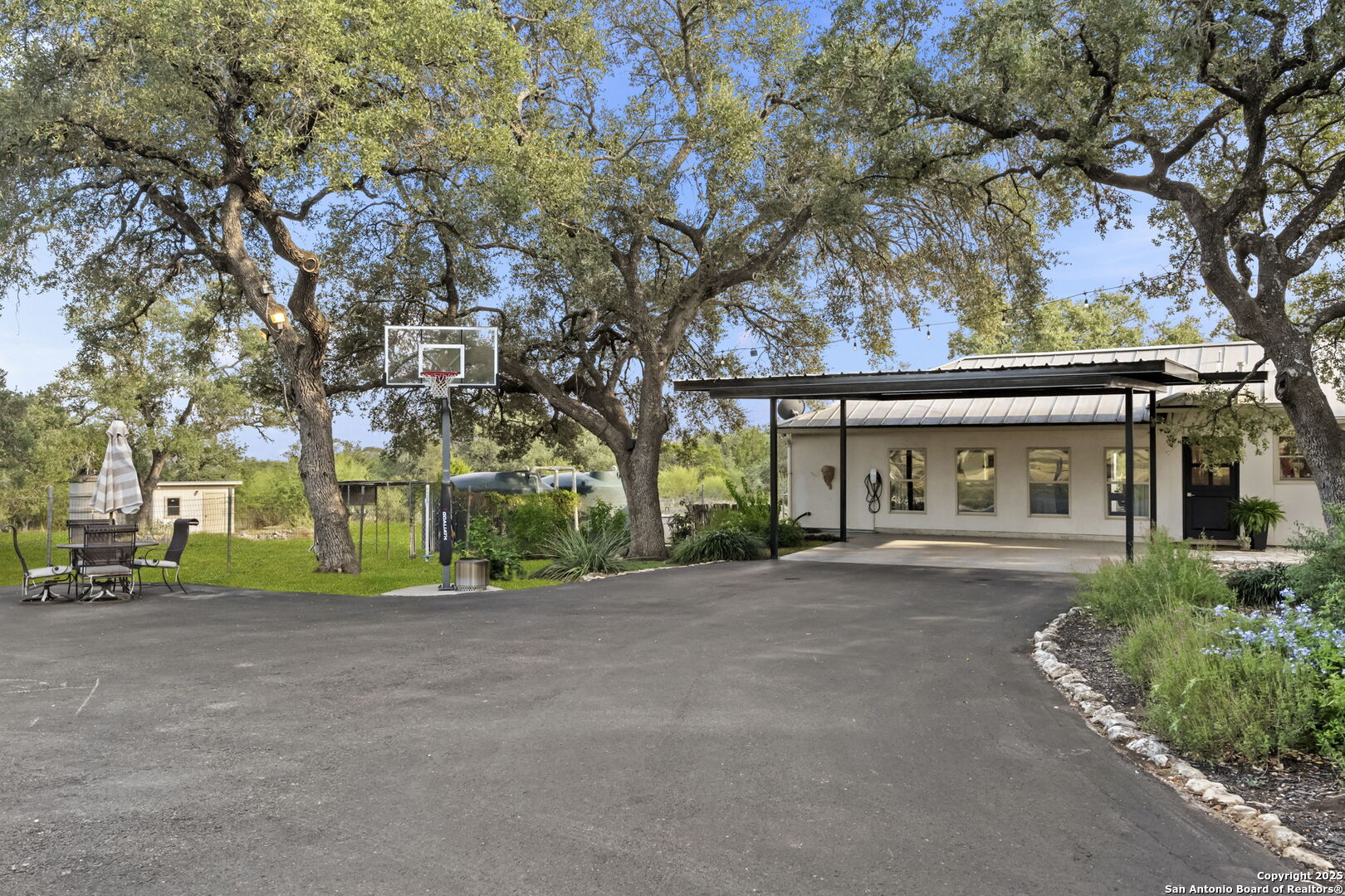 22050 Hanging Oak San Antonio TX 78266