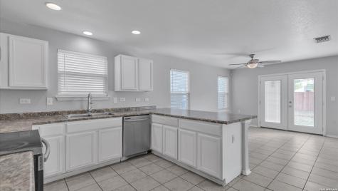 7435 Primrose Post San Antonio TX 78218
