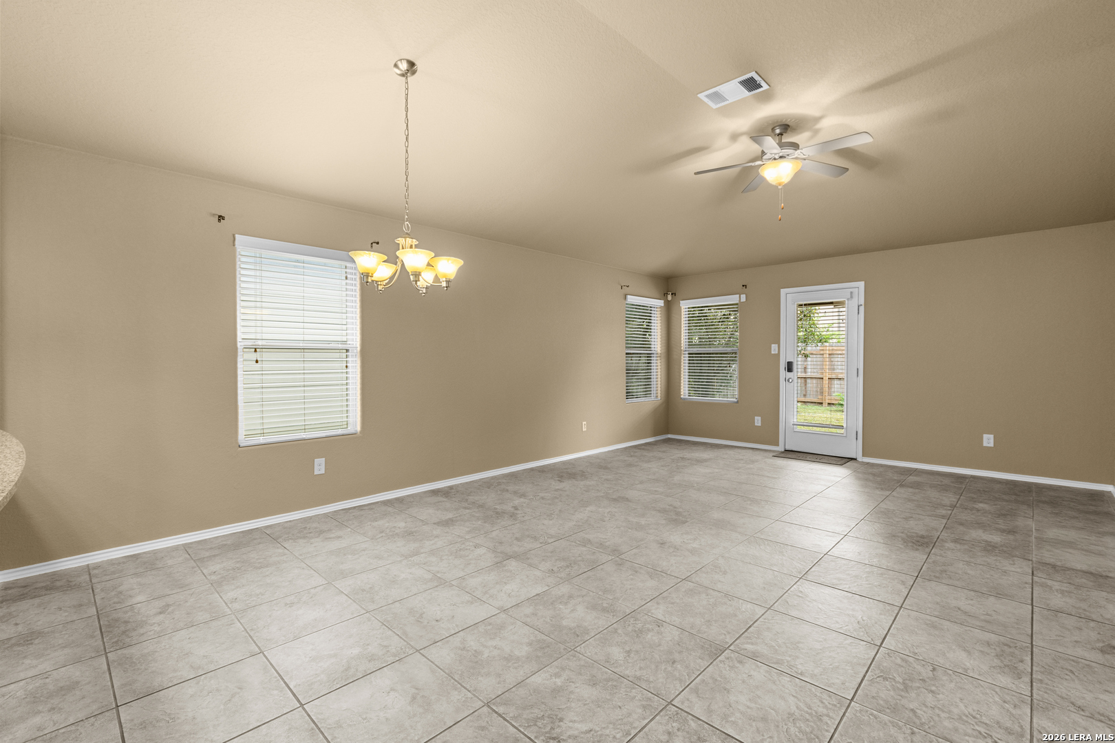 2527 Gato Del Sol San Antonio TX 78245