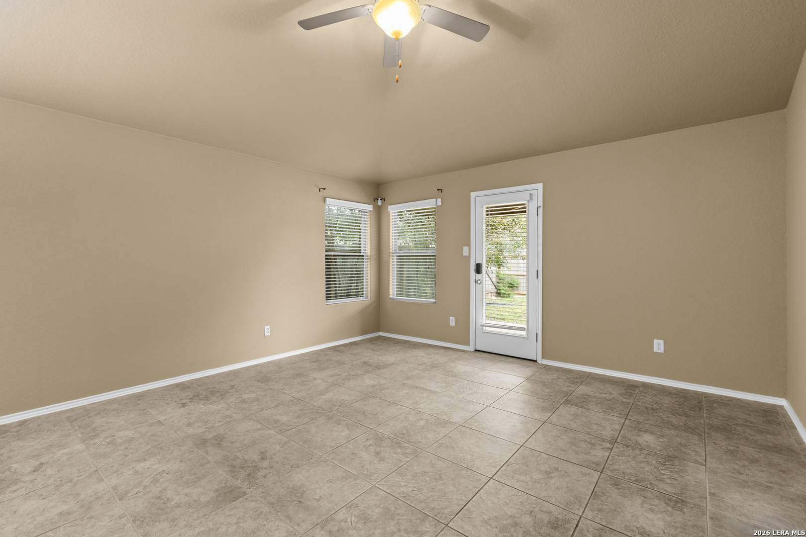 2527 Gato Del Sol San Antonio TX 78245