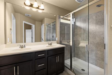 2527 Gato Del Sol San Antonio TX 78245
