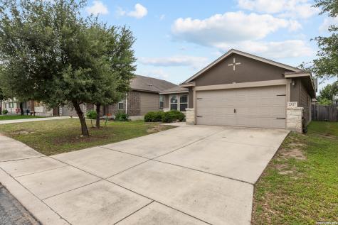 2527 Gato Del Sol San Antonio TX 78245