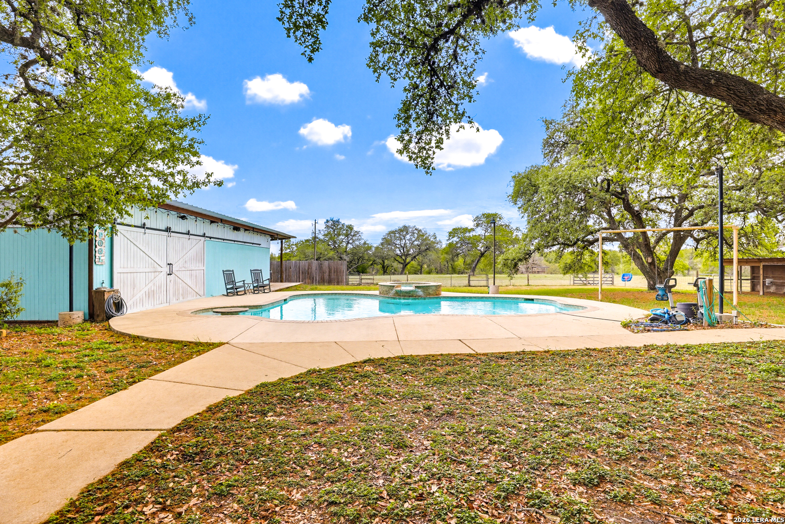 78 Marx Lane La Vernia TX 78121