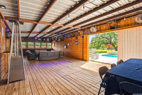 78 Marx Lane La Vernia TX 78121