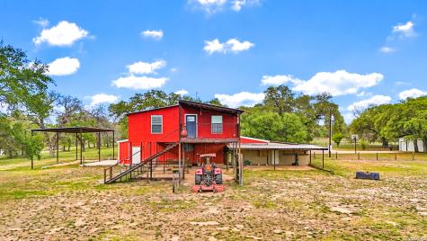 78 Marx Lane La Vernia TX 78121