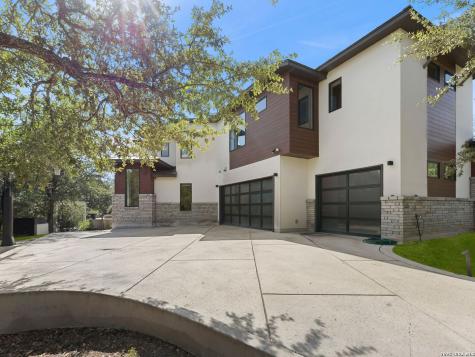 1028 Monteola Bulverde TX 78163