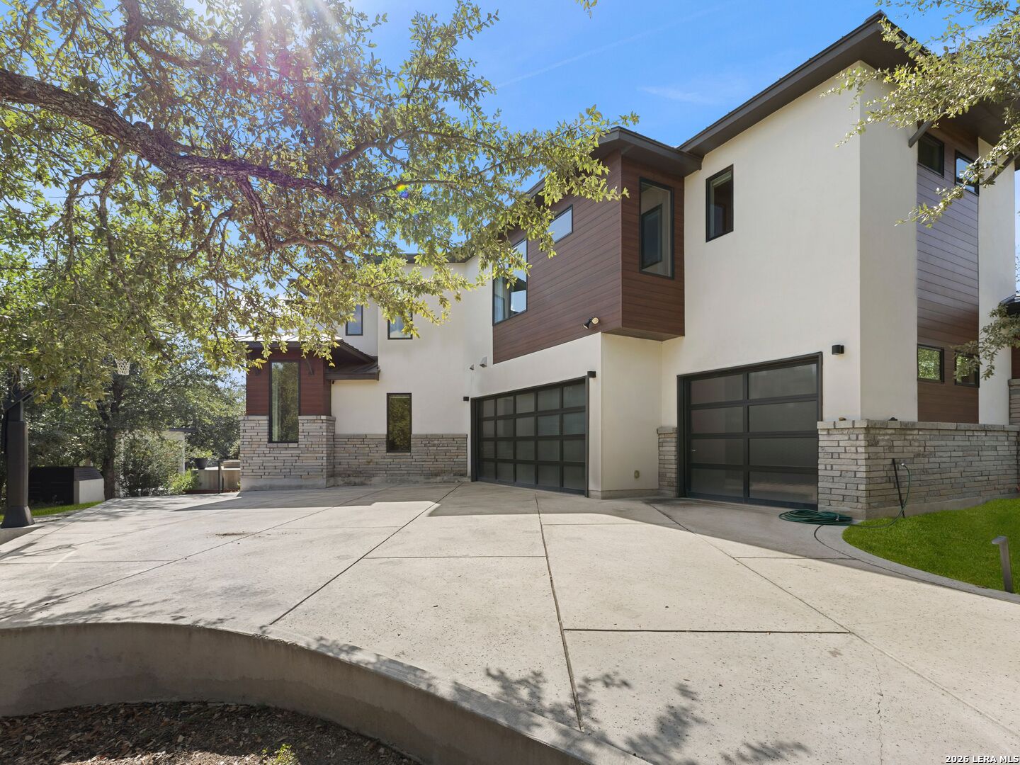 1028 Monteola Bulverde TX 78163