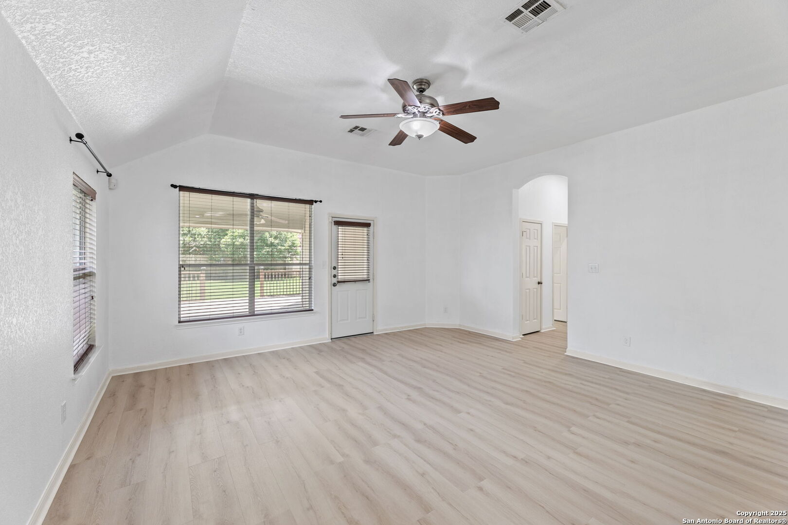 153 Bison Lane Cibolo TX 78108