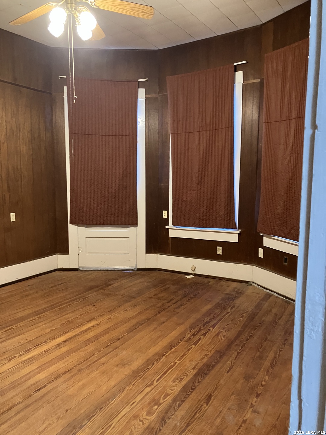 2424 Buena Vista San Antonio TX 78207