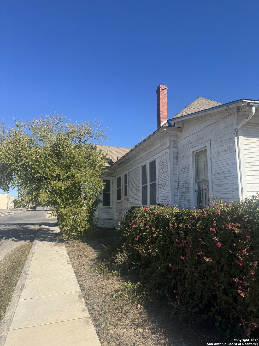 2424 Buena Vista San Antonio TX 78207