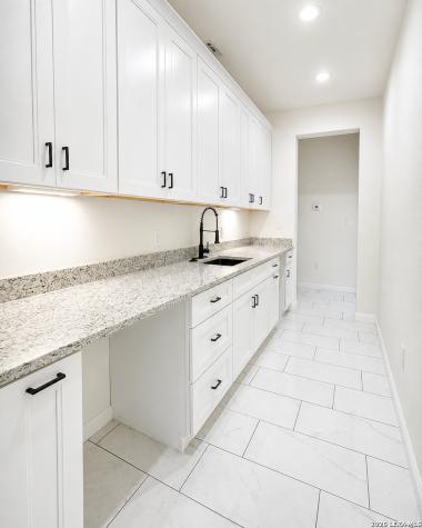 100 Timber Ridge La Vernia TX 78121