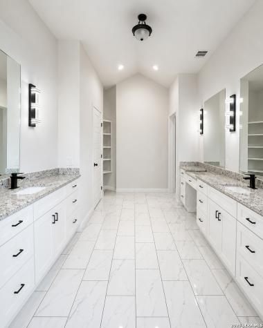 100 Timber Ridge La Vernia TX 78121