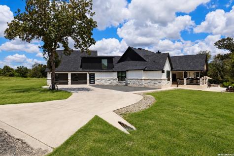 100 Timber Ridge La Vernia TX 78121
