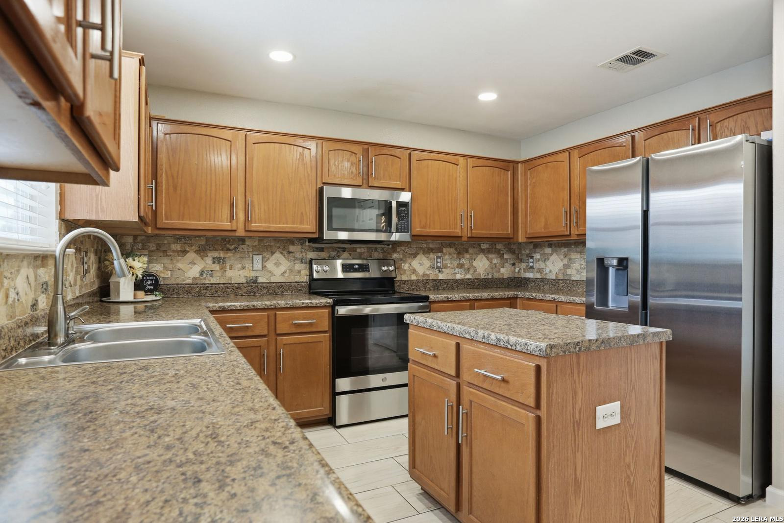 5930 Sapphire Cave San Antonio TX 78222