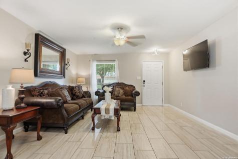 5930 Sapphire Cave San Antonio TX 78222