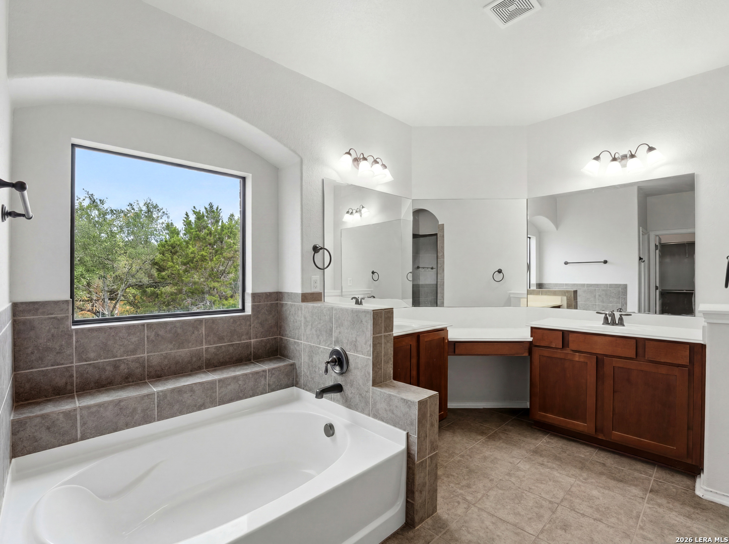 5542 Cross Pond San Antonio TX 78249