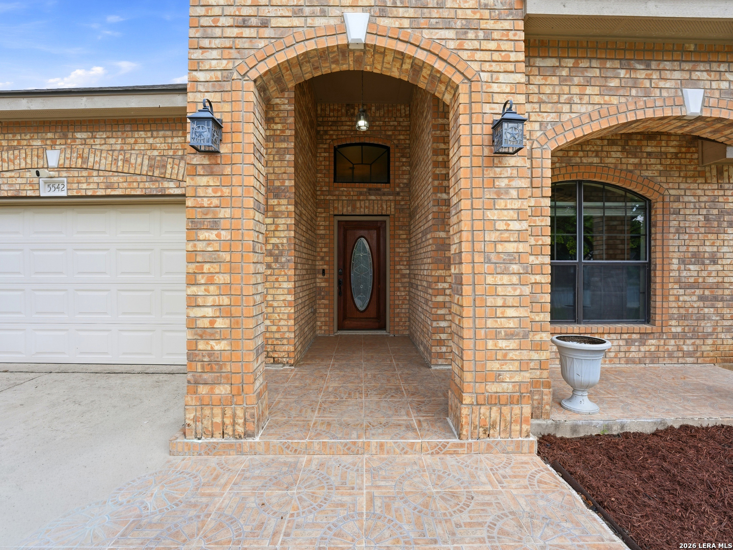 5542 Cross Pond San Antonio TX 78249