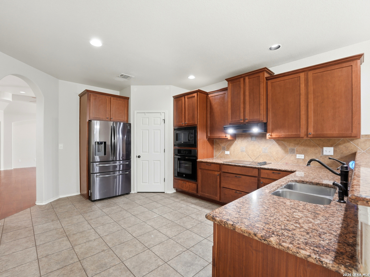 5542 Cross Pond San Antonio TX 78249