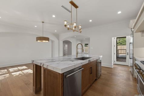 271 Retama Place Alamo Heights TX 78209