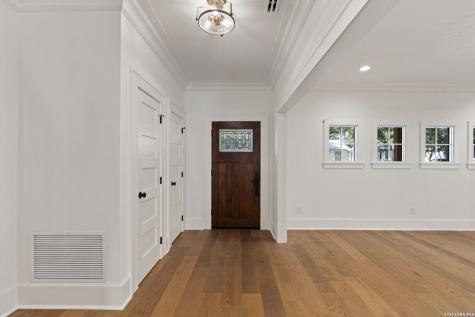 271 Retama Place Alamo Heights TX 78209