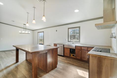 179 Pvt Road 3830 Utopia TX 78884