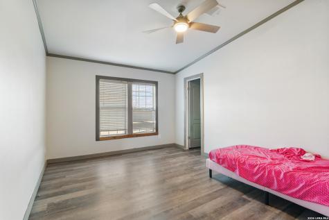179 Pvt Road 3830 Utopia TX 78884