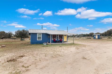 179 Pvt Road 3830 Utopia TX 78884