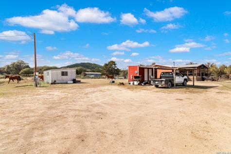 179 Pvt Road 3830 Utopia TX 78884