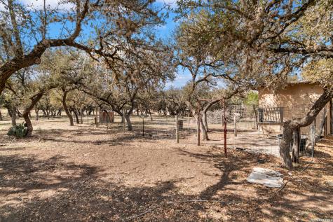 179 Pvt Road 3830 Utopia TX 78884