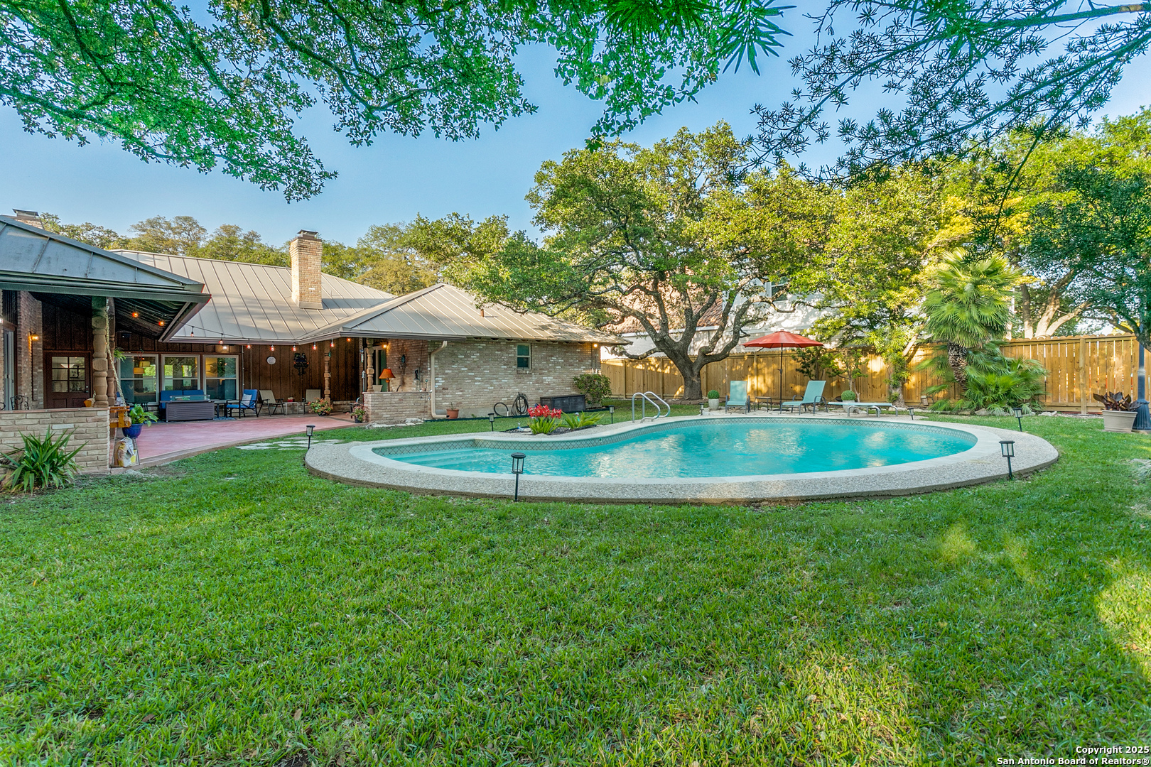 204 Sheffield Castle Hills TX 78213