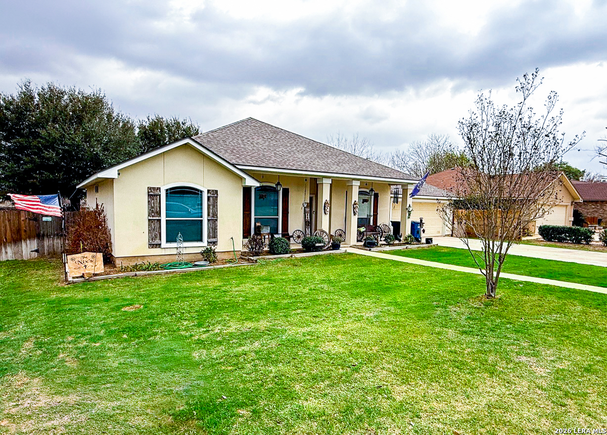 305 Yortown Pleasanton TX 78064