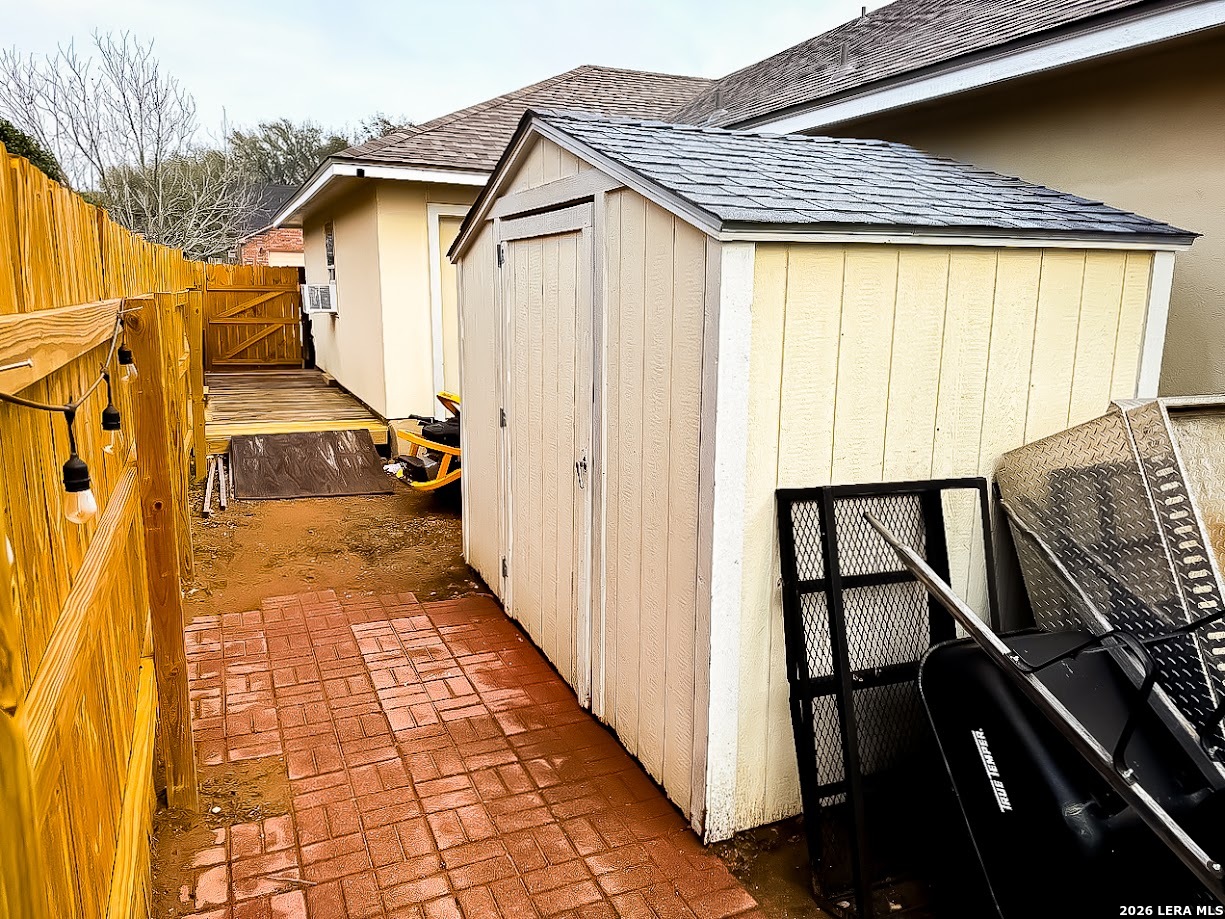 305 Yortown Pleasanton TX 78064