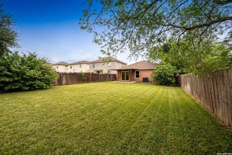 8154 Heights Valley Converse TX 78109