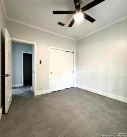 410 Shadowbluff San Antonio TX 78216